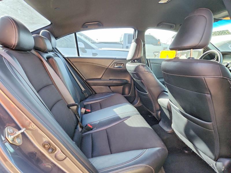 Photo 10 from auction – 2016 HONDA ACCORD with VIN 1HGCR2F50GA206426