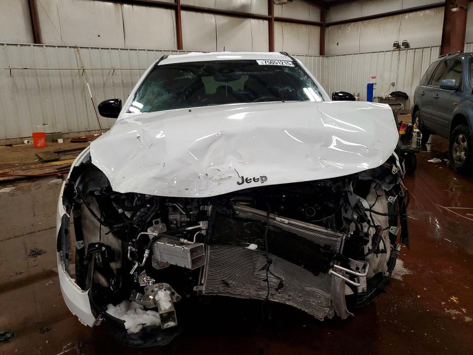 Photo 5 from auction – 2023 JEEP COMPASS with VIN 3C4NJDBN9PT566934
