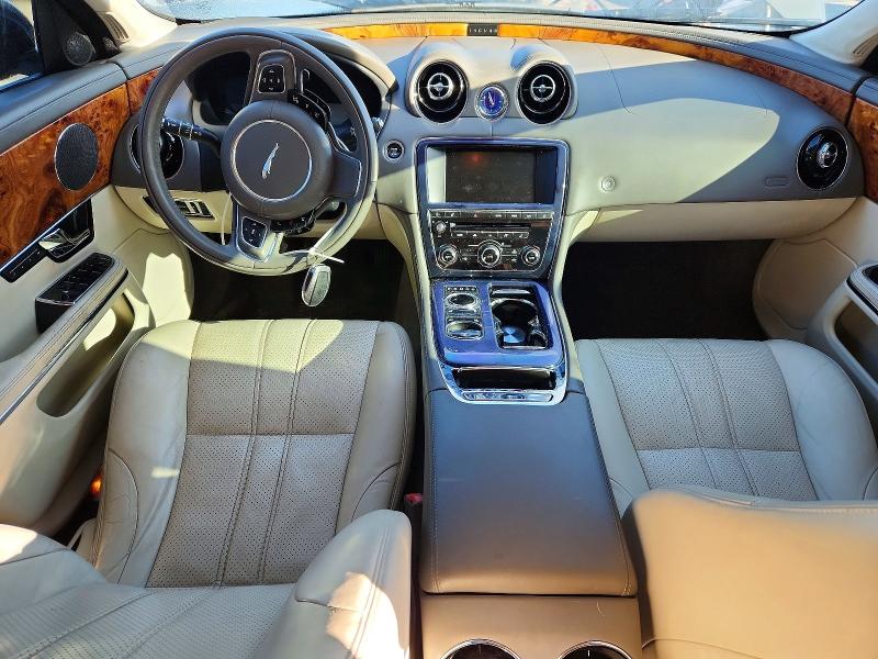 Photo 8 from auction – 2012 JAGUAR XJ with VIN SAJWA1CB5CLV32701