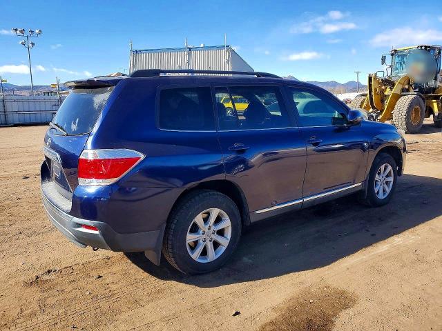 Photo 3 from auction – 2012 TOYOTA HIGHLANDER with VIN 5TDZK3EHXCS055039