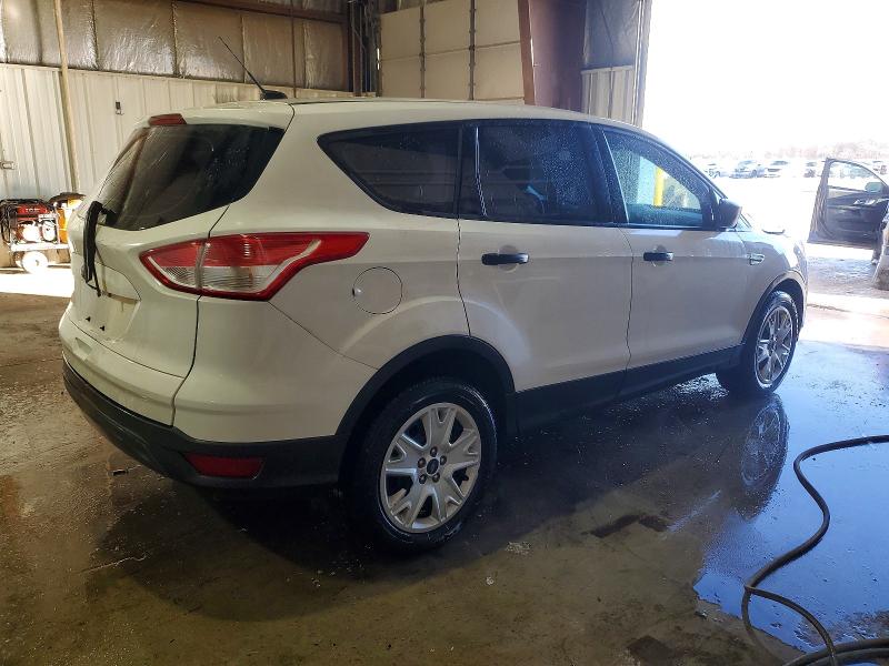 Photo 3 from auction – 2016 FORD ESCAPE S with VIN 1FMCU0F73GUB89831