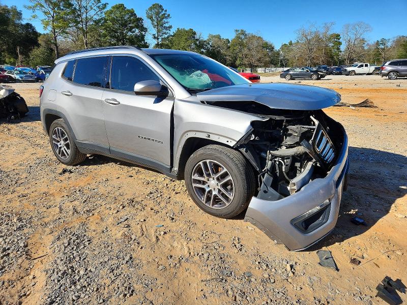 Photo 4 from auction – 2019 JEEP COMPASS with VIN 3C4NJCBB5KT814900