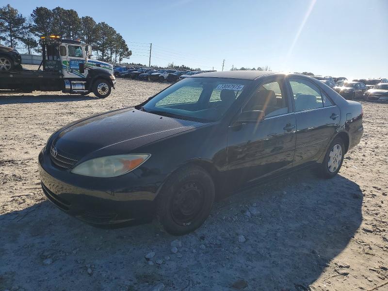 TOYOTA CAMRY LE 2004 with VIN 4T1BE32K64U352262 - Photo from auction