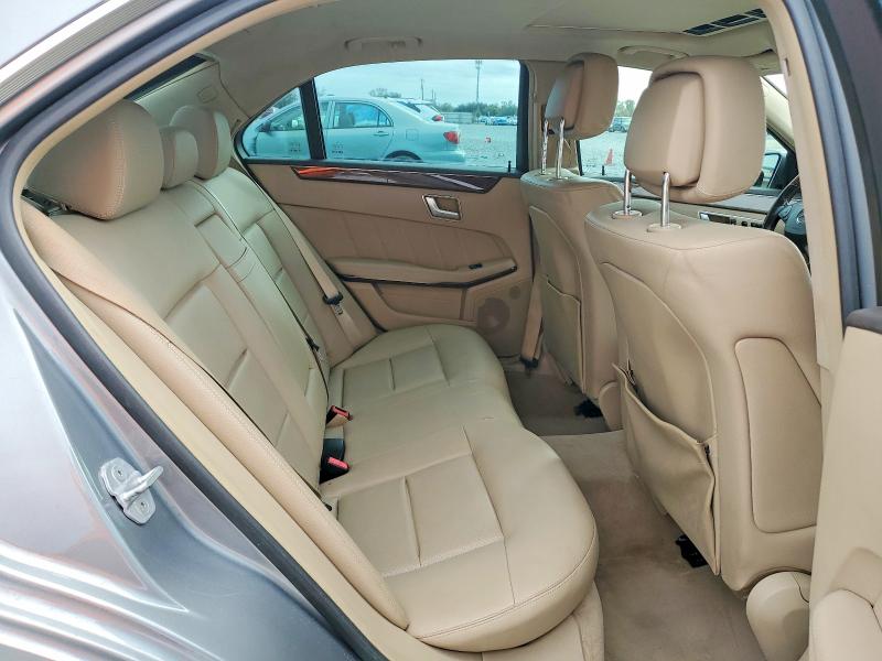 Photo 10 from auction – 2012 MERCEDES-BENZ E 350 BLUE with VIN WDDHF2EB1CA635384