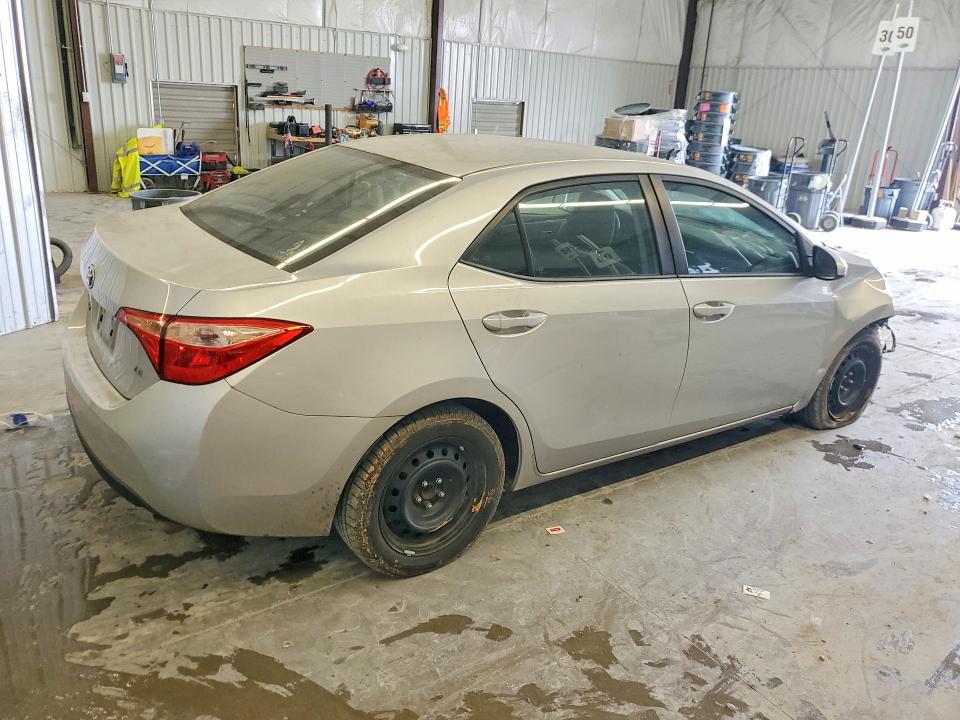 Photo 3 from auction – 2018 TOYOTA COROLLA with VIN 2T1BURHE3JC088535