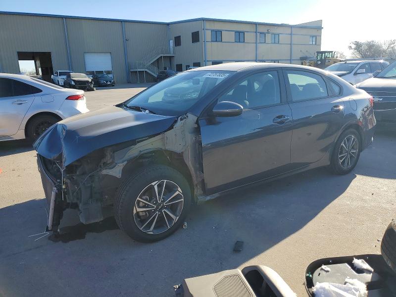 Photo 1 from auction – 2023 KIA FORTE with VIN 3KPF24AD6PE621483