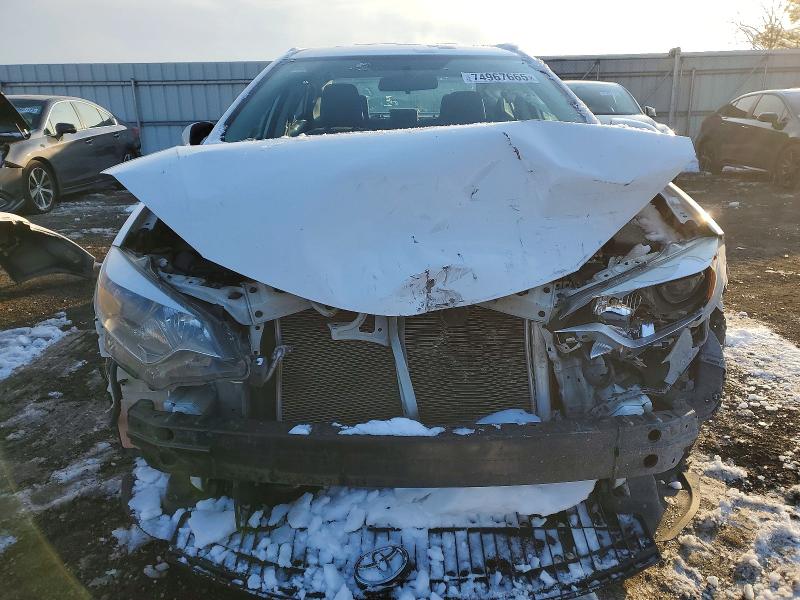 Photo 5 from auction – 2014 TOYOTA COROLLA with VIN 2T1BURHE6EC165677