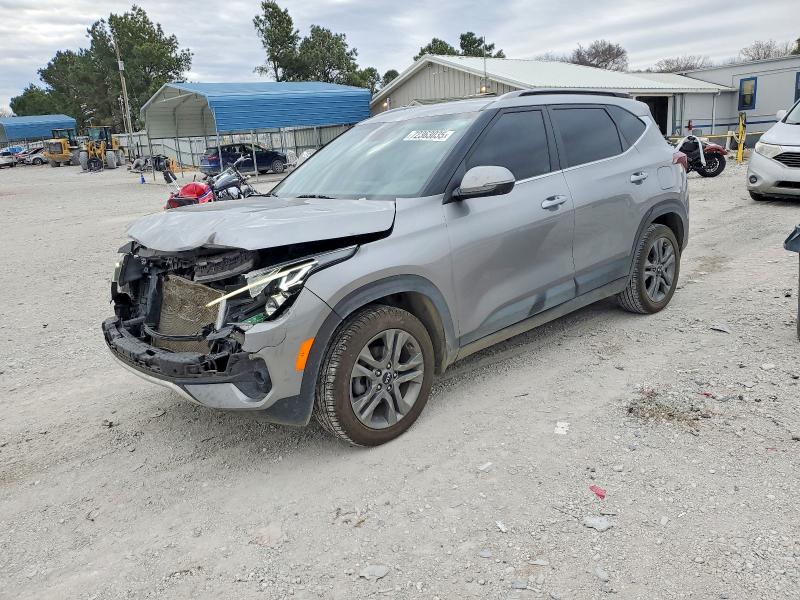 KIA SELTOS 2021 مع رقم تعريف المركبة KNDEU2AA8M7219122 - صورة من المزاد