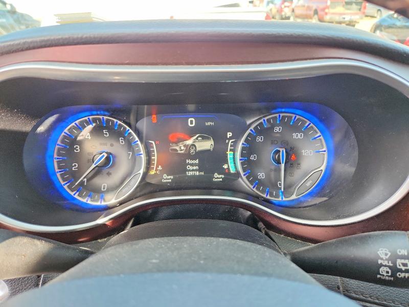 Photo 9 from auction – 2017 CHRYSLER PACIFICA L with VIN 2C4RC1GG8HR544898