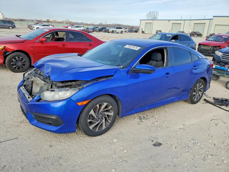 HONDA CIVIC 2018 with VIN 19XFC2F7XJE034098 - Photo from auction