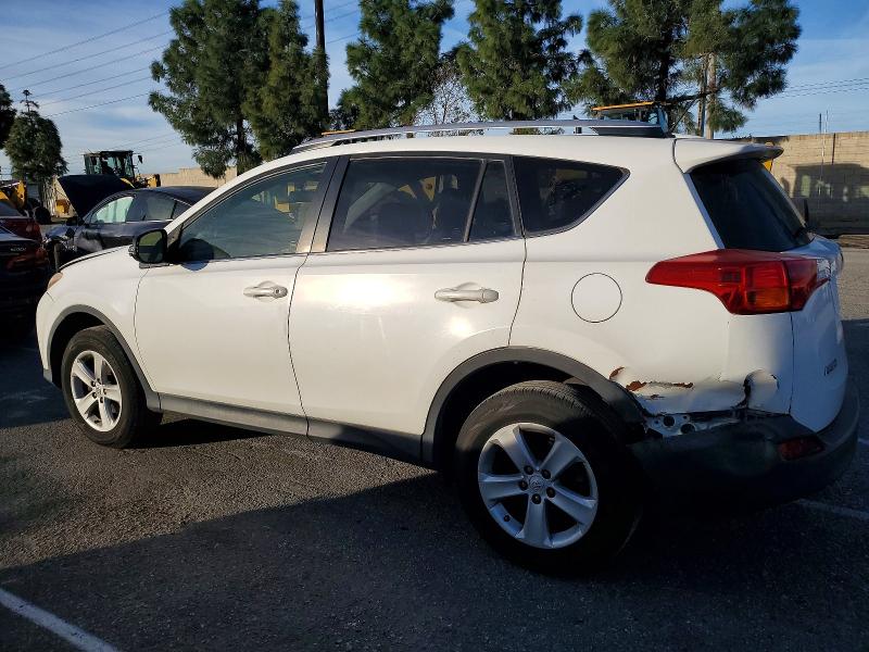Photo 2 from auction – 2014 TOYOTA RAV4 XLE with VIN JTMWFREV0ED028933