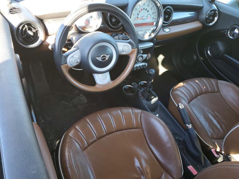Photo 8 from auction – 2010 MINI COOPER with VIN WMWMF3C56ATZ23007