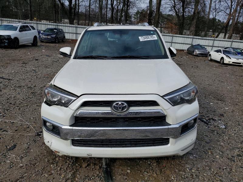 Photo 5 from auction – 2019 TOYOTA 4RUNNER SR with VIN JTEBU5JR0K5630562