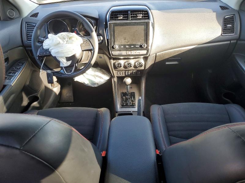 Photo 8 from auction – 2023 MITSUBISHI OUTLANDER with VIN JA4ARUAU1PU008723