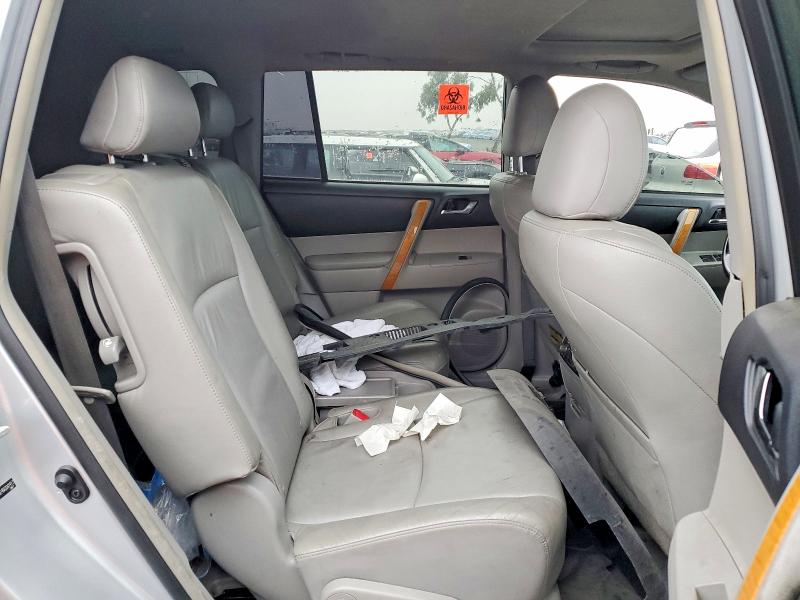 Photo 11 from auction – 2010 TOYOTA HIGHLANDER with VIN JTEJW3EH8A2041917