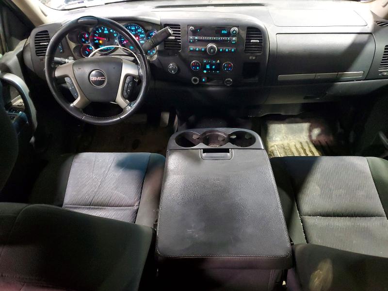 Photo 8 from auction – 2011 GMC SIERRA K15 with VIN 1GTR2VE34BZ164173