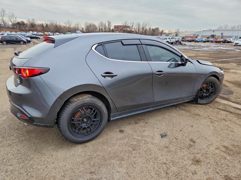 Photo 3 from auction – 2021 MAZDA 3 with VIN JM1BPBJY2M1340920