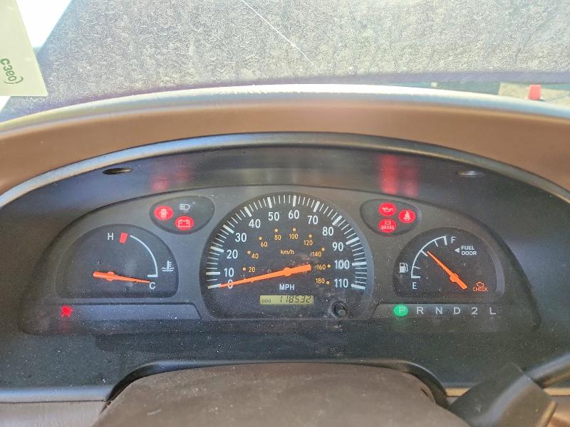 Photo 9 from auction – 2002 TOYOTA TUNDRA with VIN 5TBJN321X2S236161