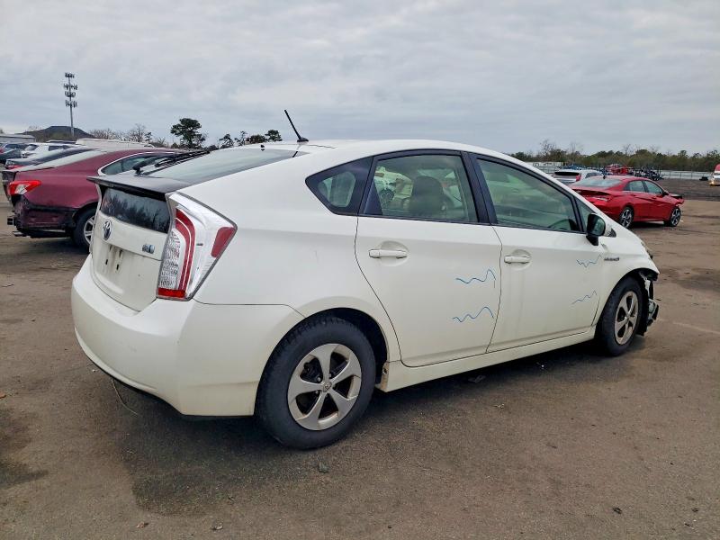 Photo 3 from auction – 2012 TOYOTA PRIUS with VIN JTDKN3DU4C0334576