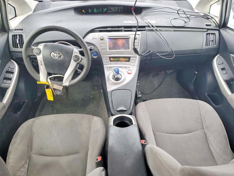Photo 8 from auction – 2014 TOYOTA PRIUS with VIN JTDKN3DU6E1744390