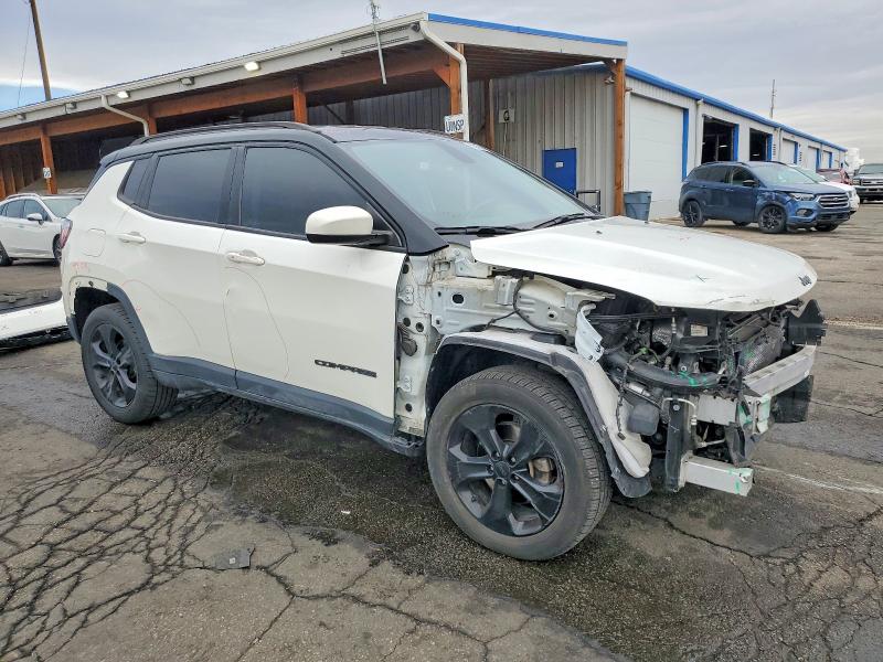 Photo 4 from auction – 2018 JEEP COMPASS with VIN 3C4NJDBB3JT400809