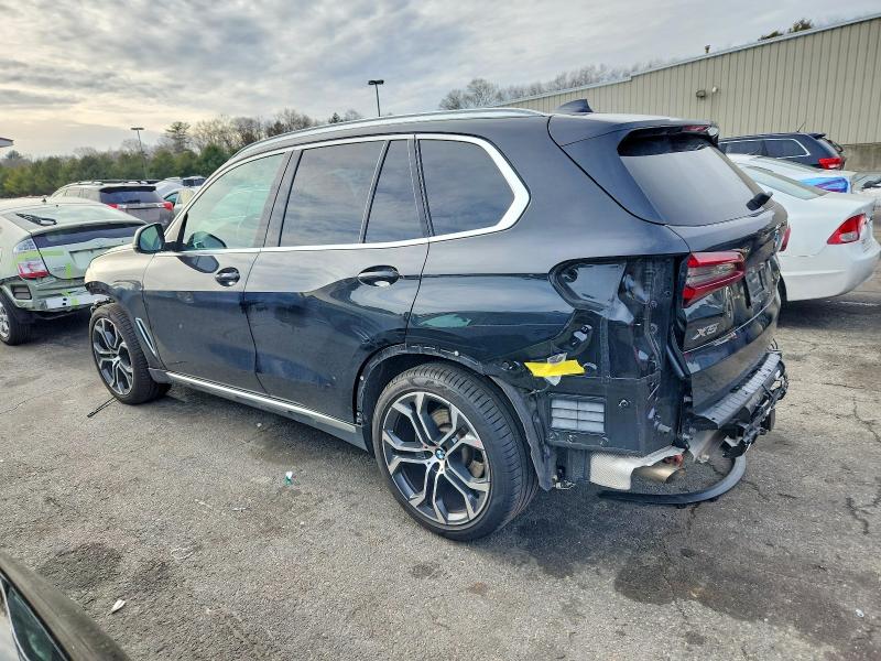 Photo 2 from auction – 2021 BMW X5 XDRIVE4 with VIN 5UXCR6C02M9E05913