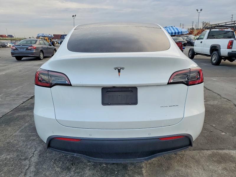 Photo 6 from auction – 2022 TESLA MODEL Y with VIN 7SAYGDEE5NF364906