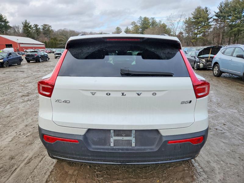 Photo 6 from auction – 2024 VOLVO XC40 PLUS with VIN YV4L12UL2R2360363