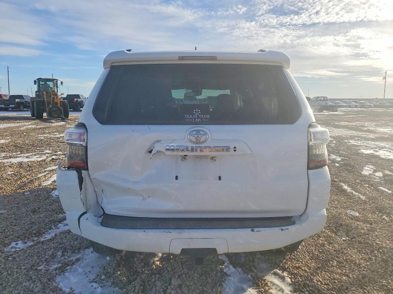 Photo 6 from auction – 2020 TOYOTA 4RUNNER with VIN JTEBU5JR4L5776352