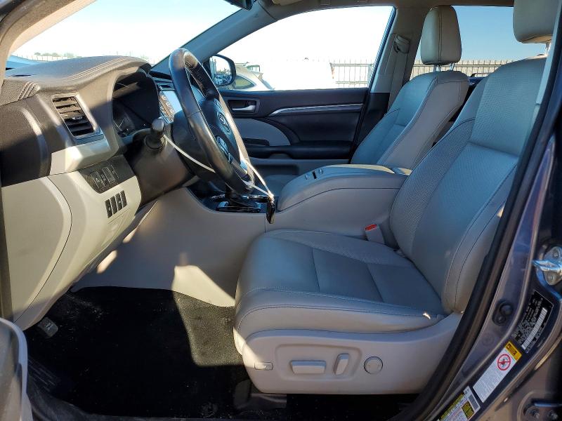 Photo 7 from auction – 2018 TOYOTA HIGHLANDER with VIN 5TDDZRFH0JS827276