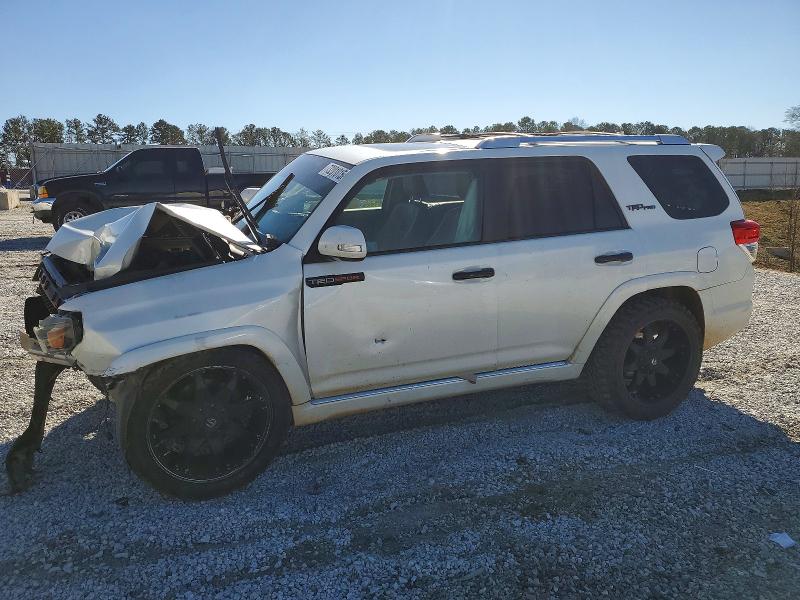 TOYOTA 4RUNNER 2011 with VIN JTEBU5JR1B5056876 - Photo from auction