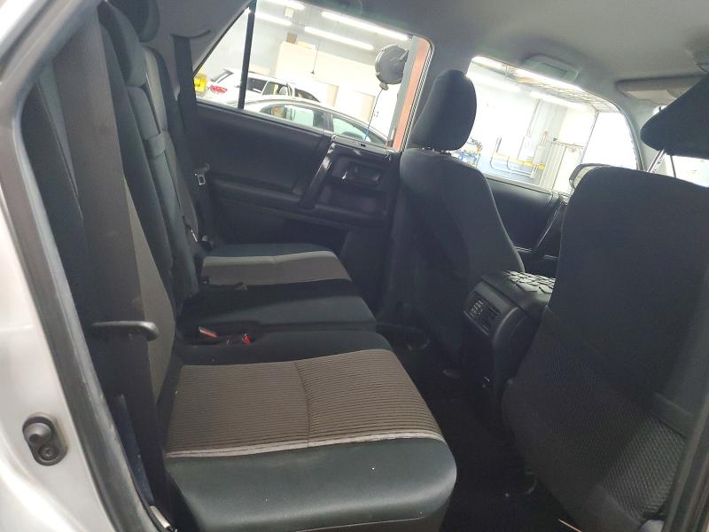 Photo 10 from auction – 2017 TOYOTA 4RUNNER with VIN JTEZU5JRXH5162251