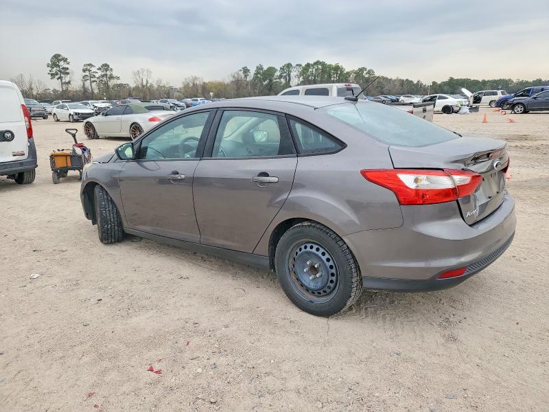 Photo 2 from auction – 2012 FORD FOCUS SE with VIN 1FAHP3F21CL465906