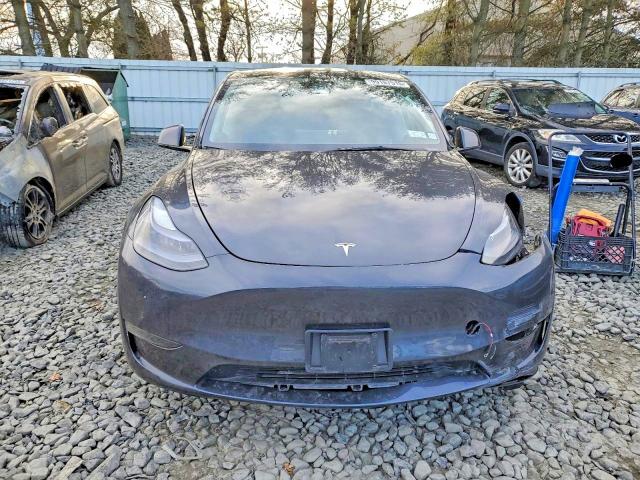 Photo 5 from auction – 2025 TESLA MODEL Y with VIN 7SAYGDEE5SA354577