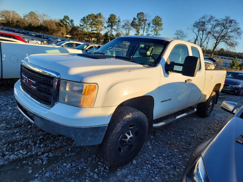 GMC SIERRA K25 2011 with VIN 1GT22ZC80BZ381372 - Photo from auction