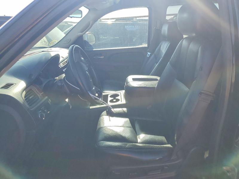Photo 7 from auction – 2013 CHEVROLET SUBURBAN with VIN 1GNSCJE02DR130384