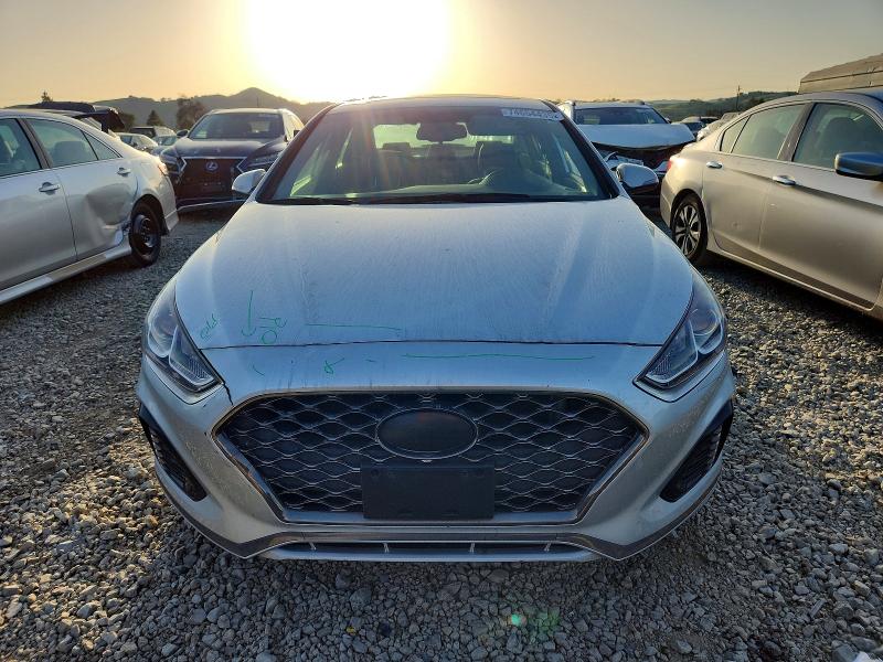 Photo 5 from auction – 2018 HYUNDAI SONATA with VIN 5NPE34AF5JH708935