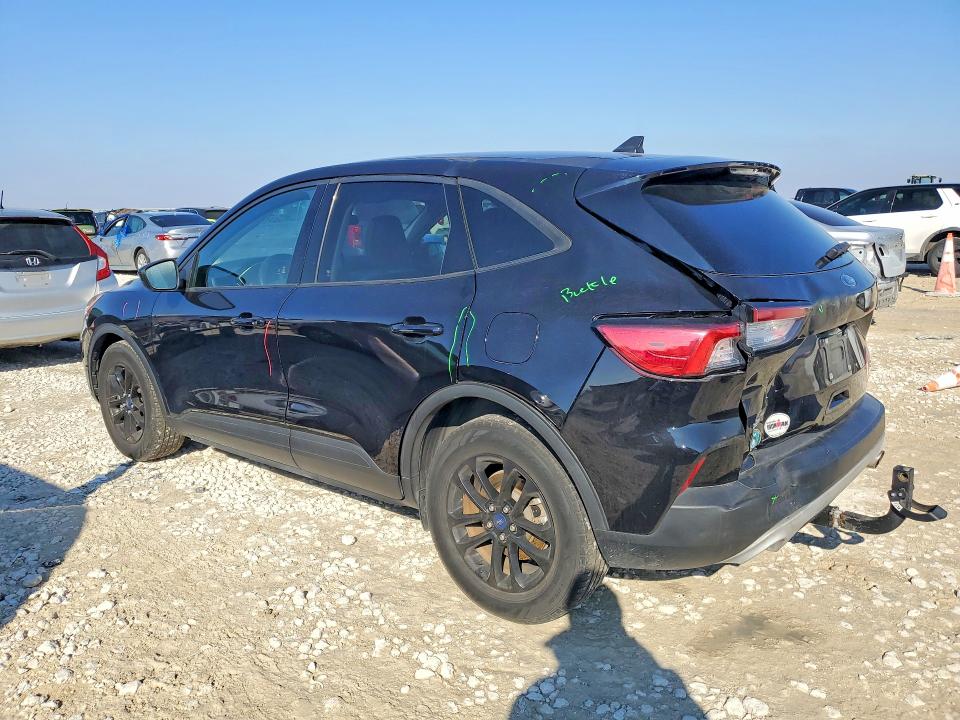 Photo 2 from auction – 2020 FORD ESCAPE SE with VIN 1FMCU0BZ7LUC53161