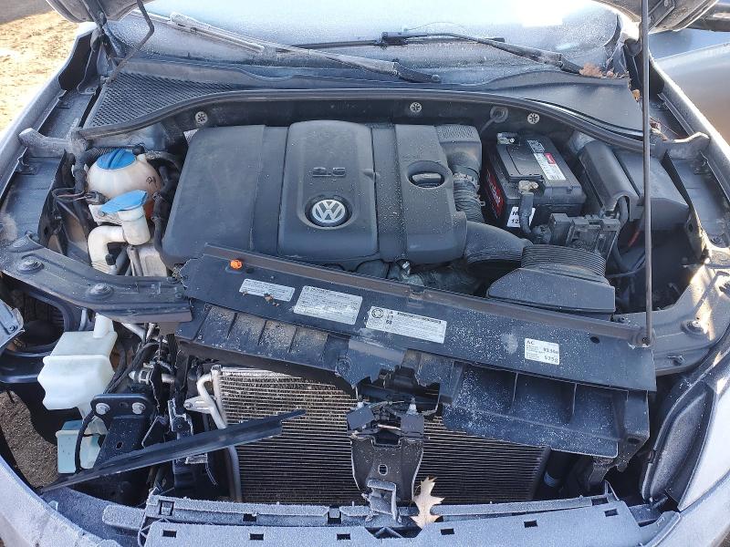 Photo 11 from auction – 2012 VOLKSWAGEN PASSAT SE with VIN 1VWBH7A38CC056240