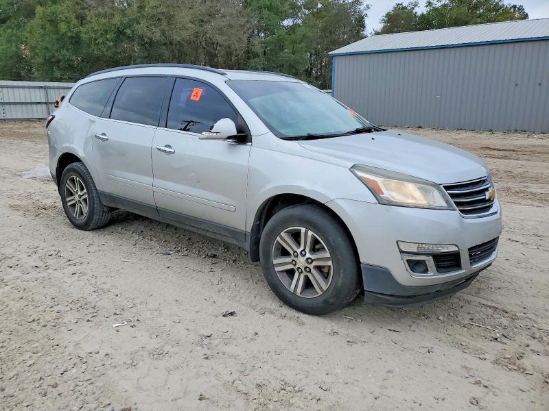 Photo 4 from auction – 2017 CHEVROLET TRAVERSE L with VIN 1GNKRHKD5HJ287913