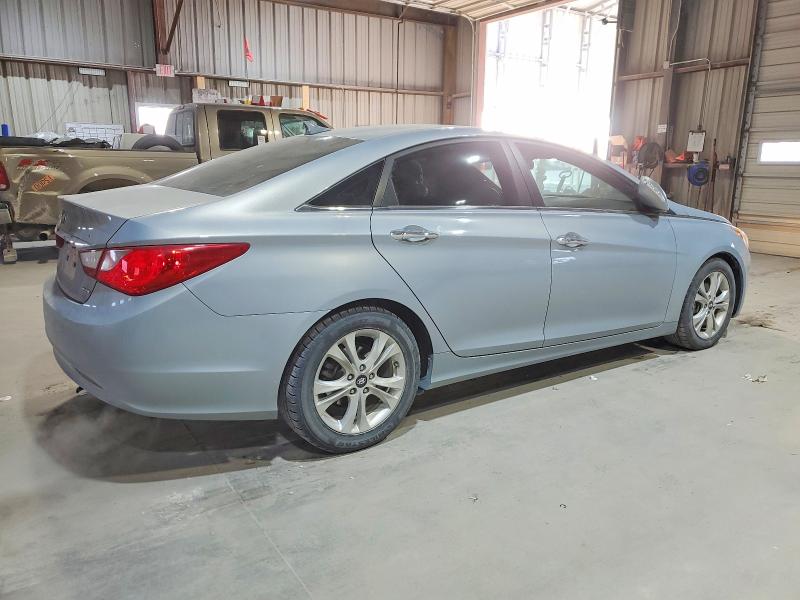 Photo 3 from auction – 2011 HYUNDAI SONATA with VIN 5NPEC4AC9BH046476