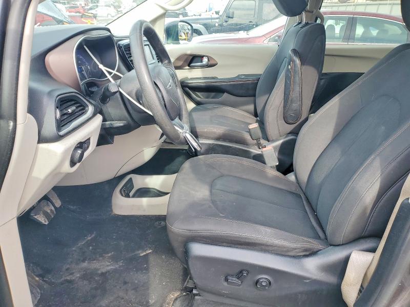 Photo 7 from auction – 2017 CHRYSLER PACIFICA with VIN 2C4RC1CG1HR553724