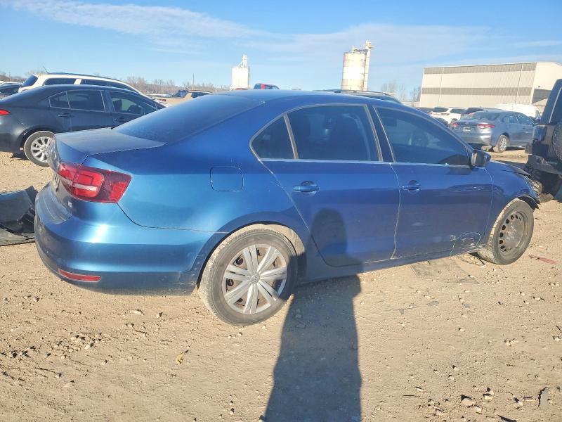 Photo 3 from auction – 2017 VOLKSWAGEN JETTA with VIN 3VW2B7AJ5HM343976