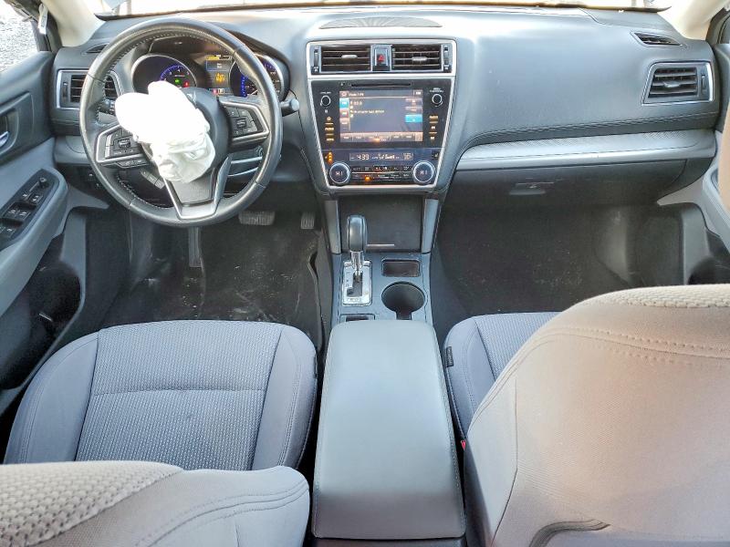 Photo 8 from auction – 2018 SUBARU LEGACY 2.5 with VIN 4S3BNAF69J3021229