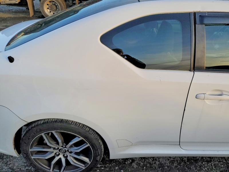 Photo 10 from auction – 2014 TOYOTA SCION TC with VIN JTKJF5C78E3080753