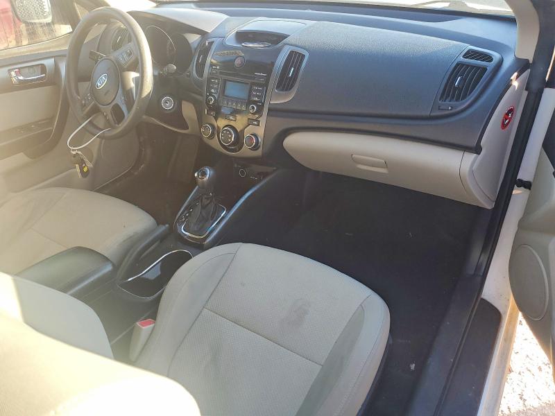Photo 8 from auction – 2013 KIA FORTE EX with VIN KNAFU6A27D5744007