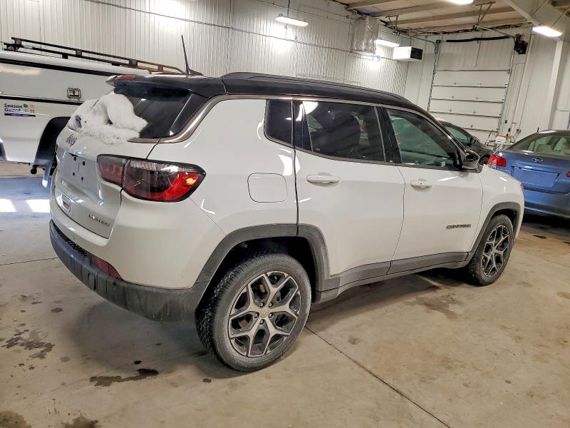Photo 3 from auction – 2024 JEEP COMPASS with VIN 3C4NJDCN1RT113165