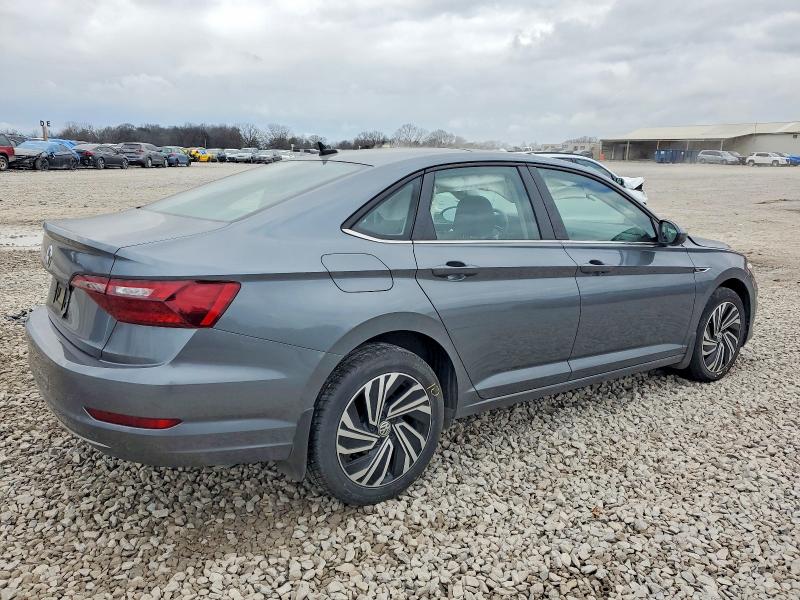 Photo 3 from auction – 2021 VOLKSWAGEN JETTA SEL with VIN 3VWE57BU2MM094060