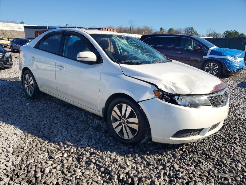 Photo 4 from auction – 2013 KIA FORTE with VIN KNAFU4A28D5670679
