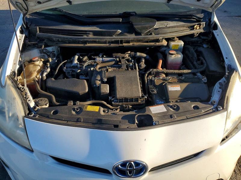 Photo 11 from auction – 2015 TOYOTA PRIUS with VIN JTDKN3DU8F0419506
